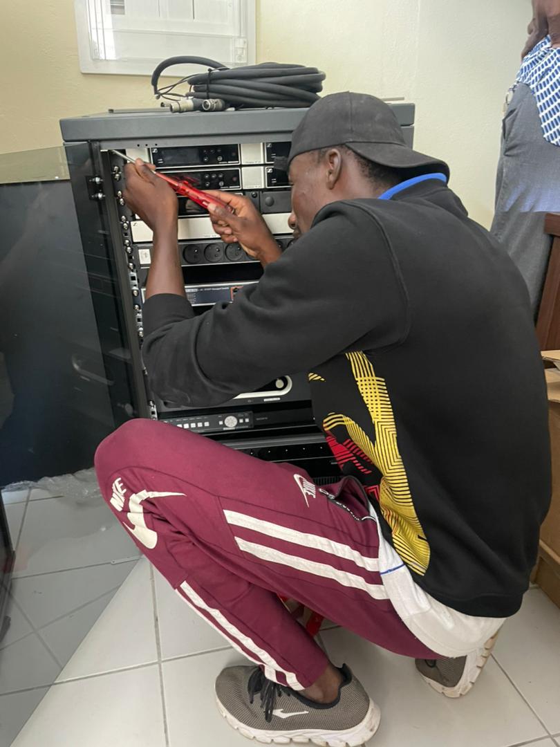 Fourniture et installation d’équipements audio et sonorisation – ENSEA